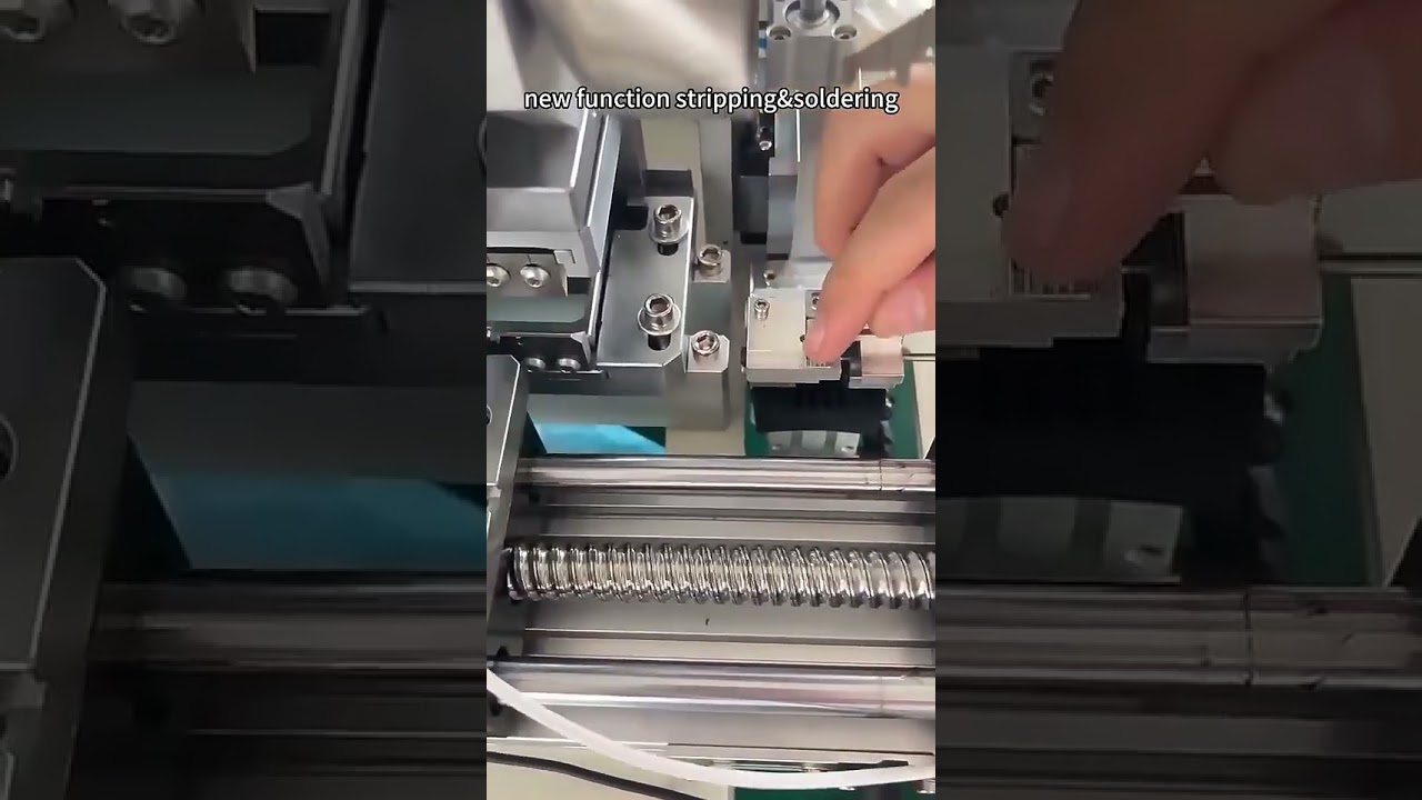 USB Type-C -kaapelin valmistuskone | Puoliautomaattinen kuorinta- ja juotoslaite