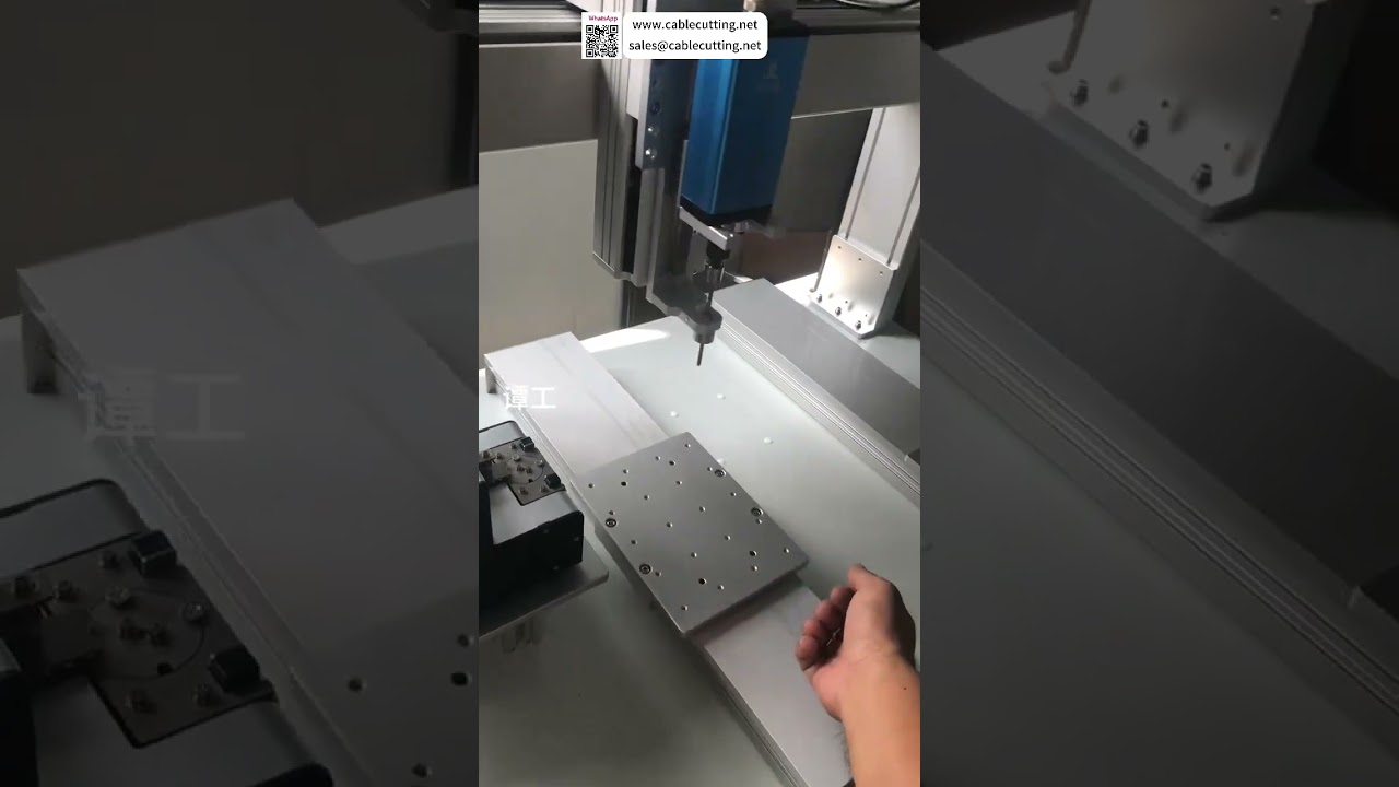 Kosketusnäytöllinen imuautomaattinen ruuvinväännin, tehdasautomaatiolaitteisto, nopea kokoonpano