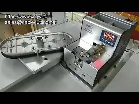 Automaattinen ruuvi- ja mutterikiristyskone automaattisella mutterin syöttölaitteella