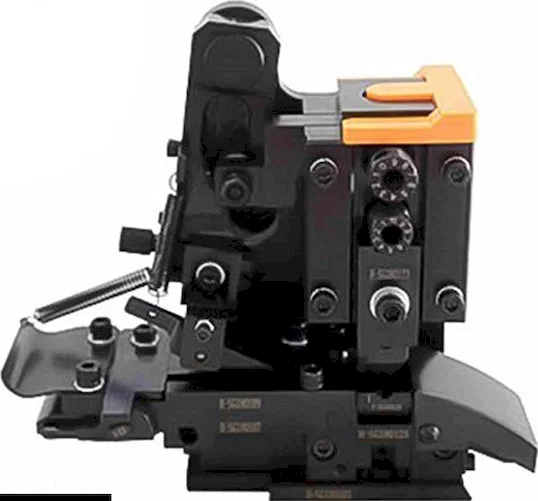 OTP High Tarkkuus Horizontal Mold - Liittimen puristustyökalut